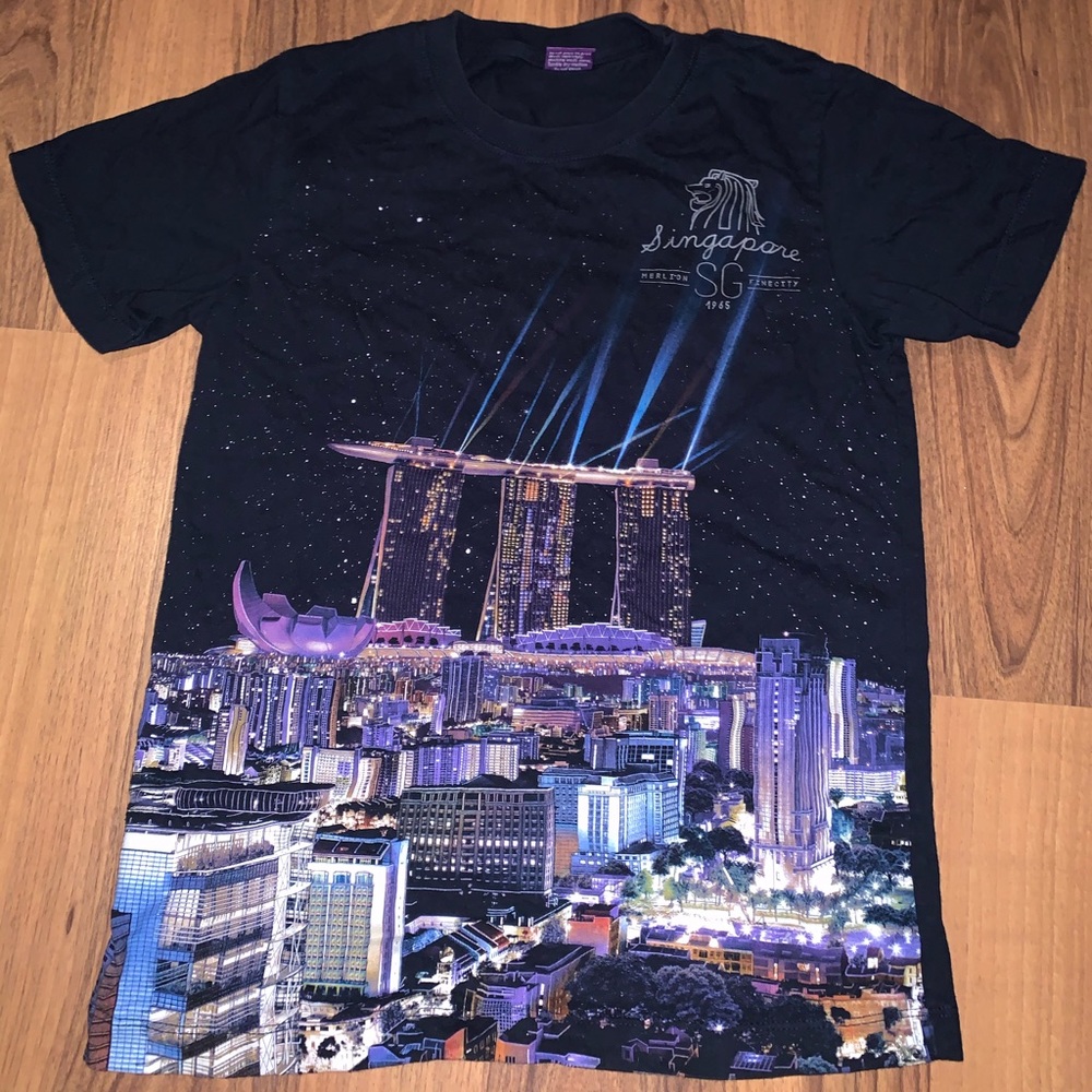 Singapore T-shirt Glow in the dark..